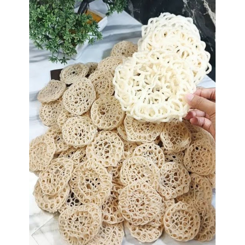 

kerupuk mawar kerupuk bunga kerupuk bawang mentah