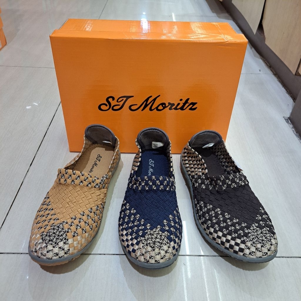 Sepatu wanita ST.MORITZ