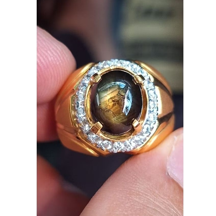 Bangsing kresnadana / Golden star sapphire thailand