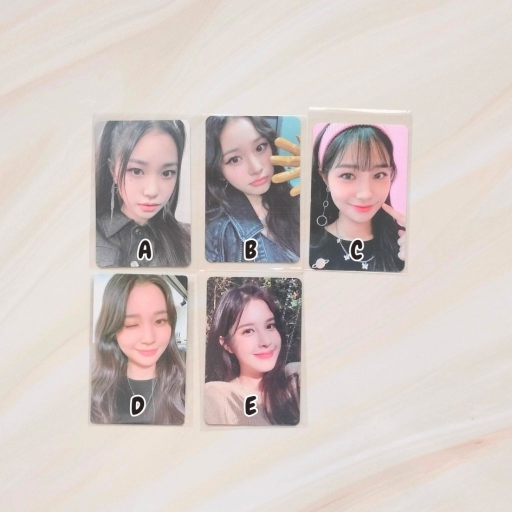 Weekly official photocard soojin Monday soeun jaehee Jihan zoa pc album season greeting sg25 we are 