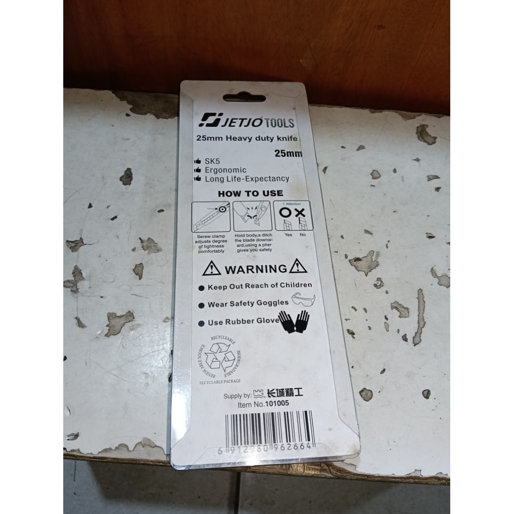 

Knife Cutter Heavy Duty 25mm ABS Shell Jetjo Blades SK5 101005 - Pisau Cutter