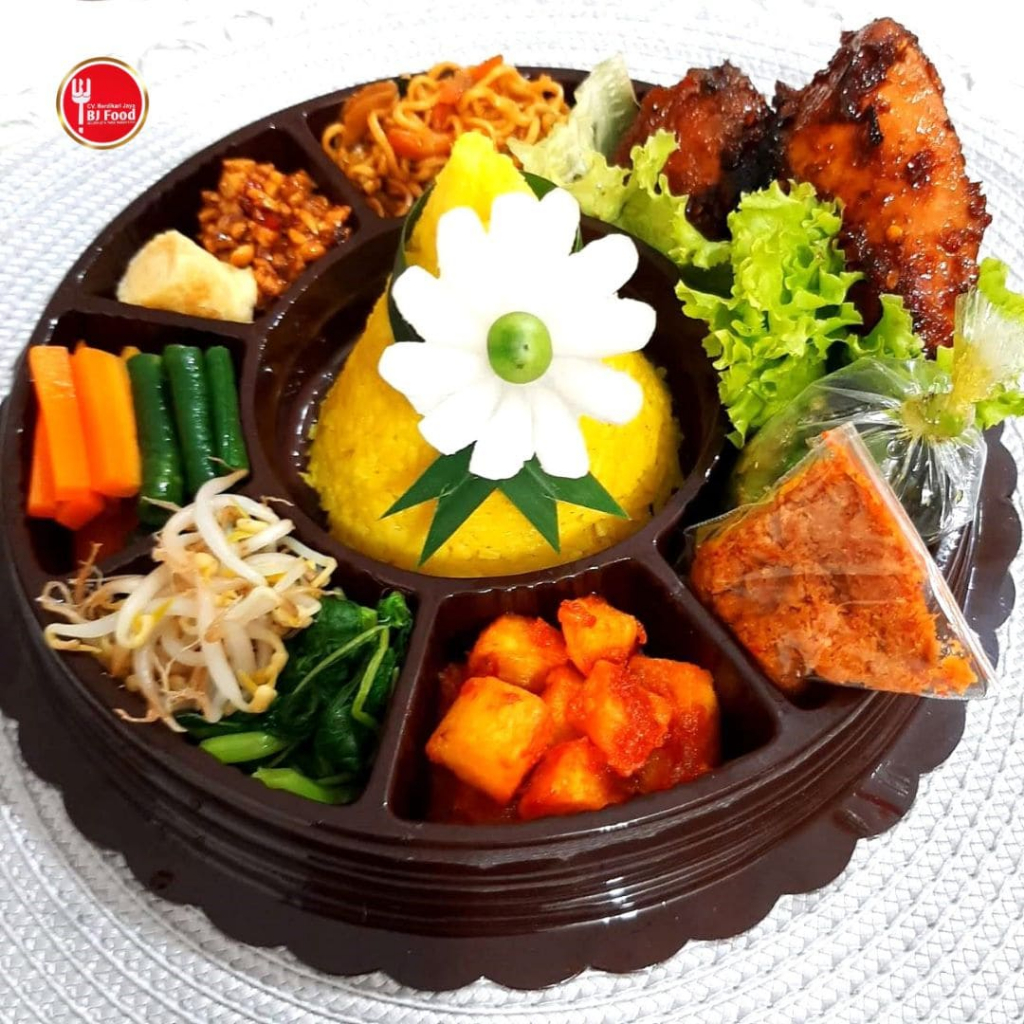 

tumpeng mini/ tumini / tumpeng mini nasi kuning/ tumpeng ultah/ tumpeng mini berkualitas