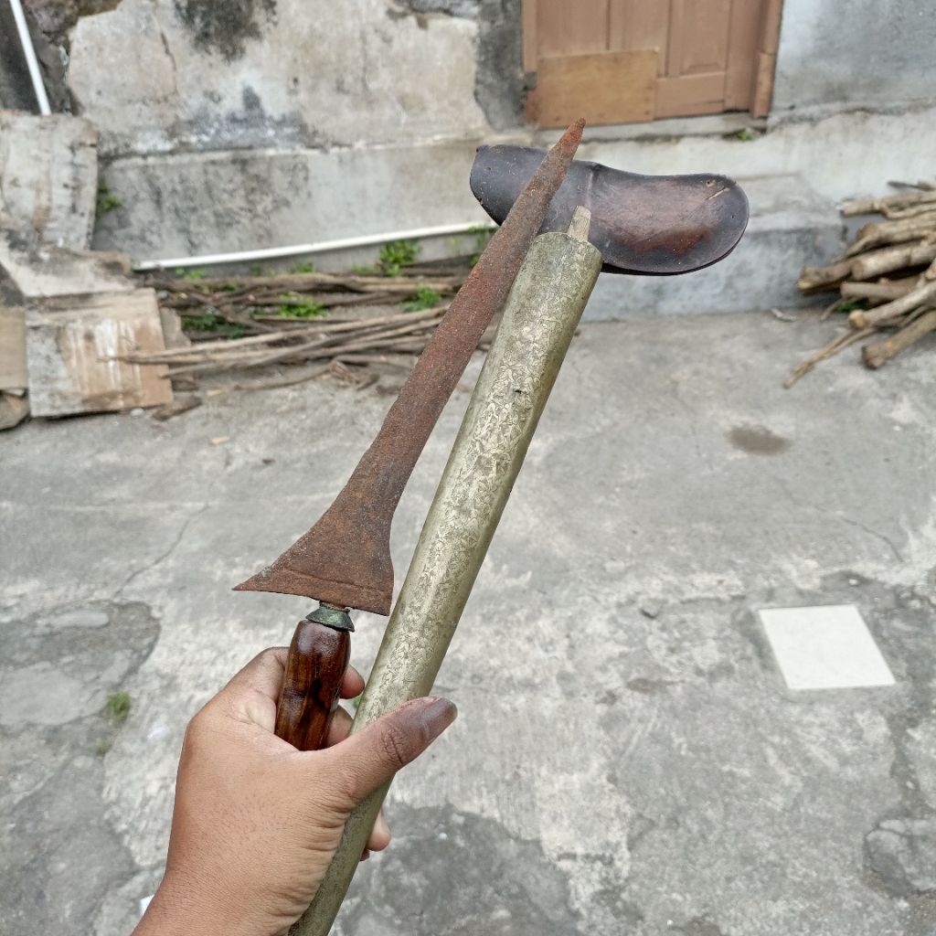 bethok brojol gonjo iras