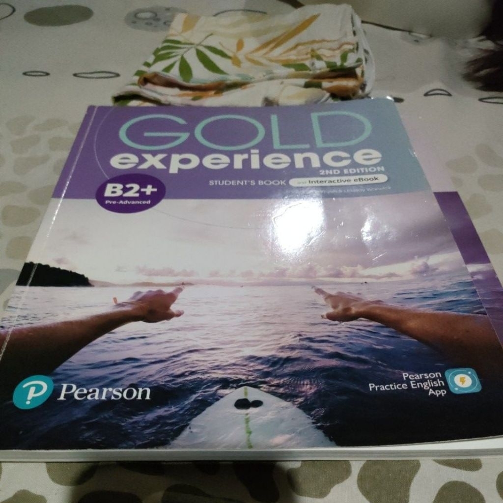 Gold Experience B2+ bekas