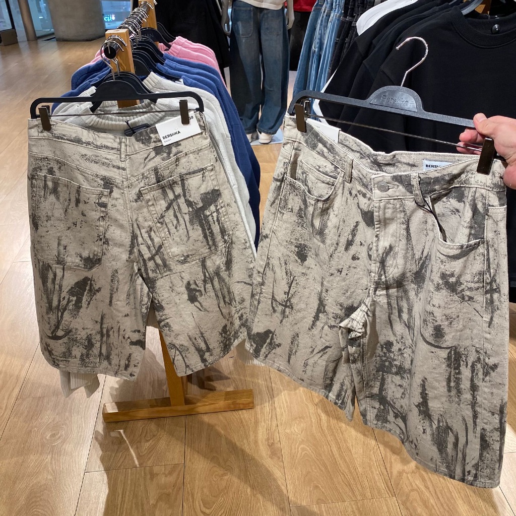 Jastipp. Baggy Jeans Pendek Bershka (MAN)