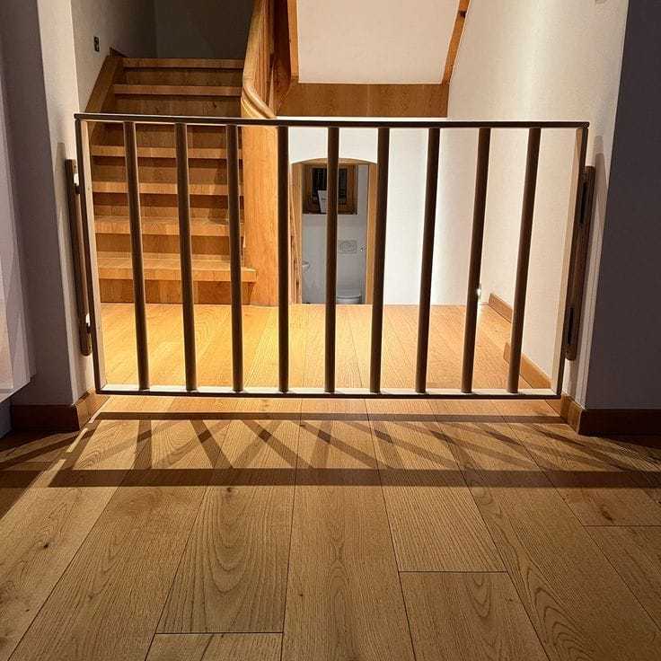 Baby Safety Gate Pagar Pintu Bayi Penghalang Pintu Bayi Pagar Tangga Bayi Pagar Pengaman Bayi Pintu