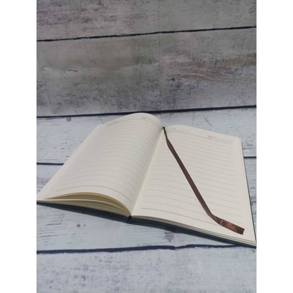 

Buku Jurnal Leather Notebook Diary Kualitas 68 GSM Isi 200 Halaman Grid Warna Hitam