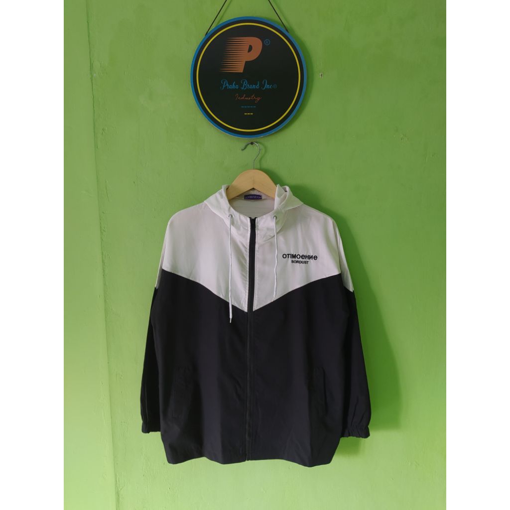 windbreaker colorblock