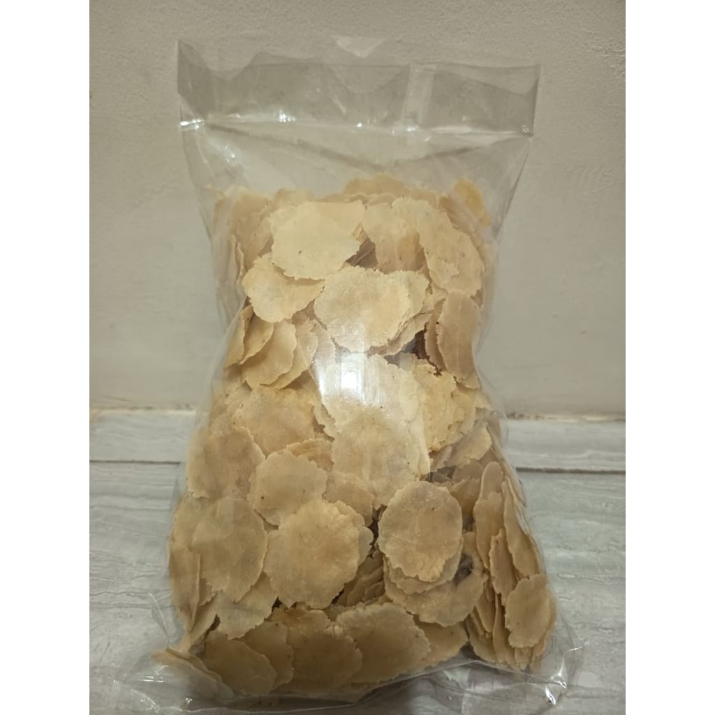 

EMPING MELINJO UKURAN KECIL 500 GR KHAS BANTEN