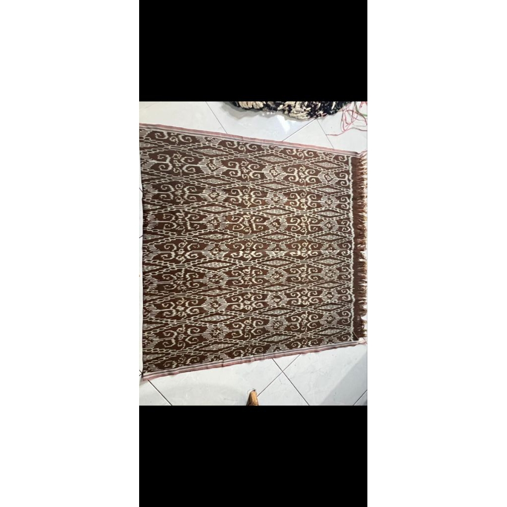 kain tenun motif Sintang