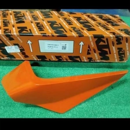 COVER LAMPU KTM DUKE 250 DUKE SIDE MASK RH ORIGINAL KTM