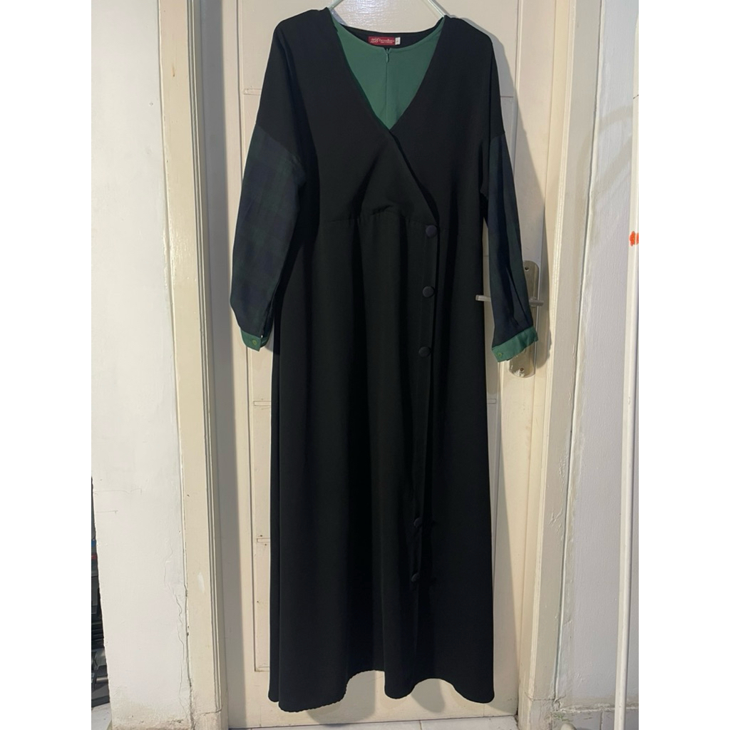 Preloved Dress Gamis Zerina Banu ❌ booked