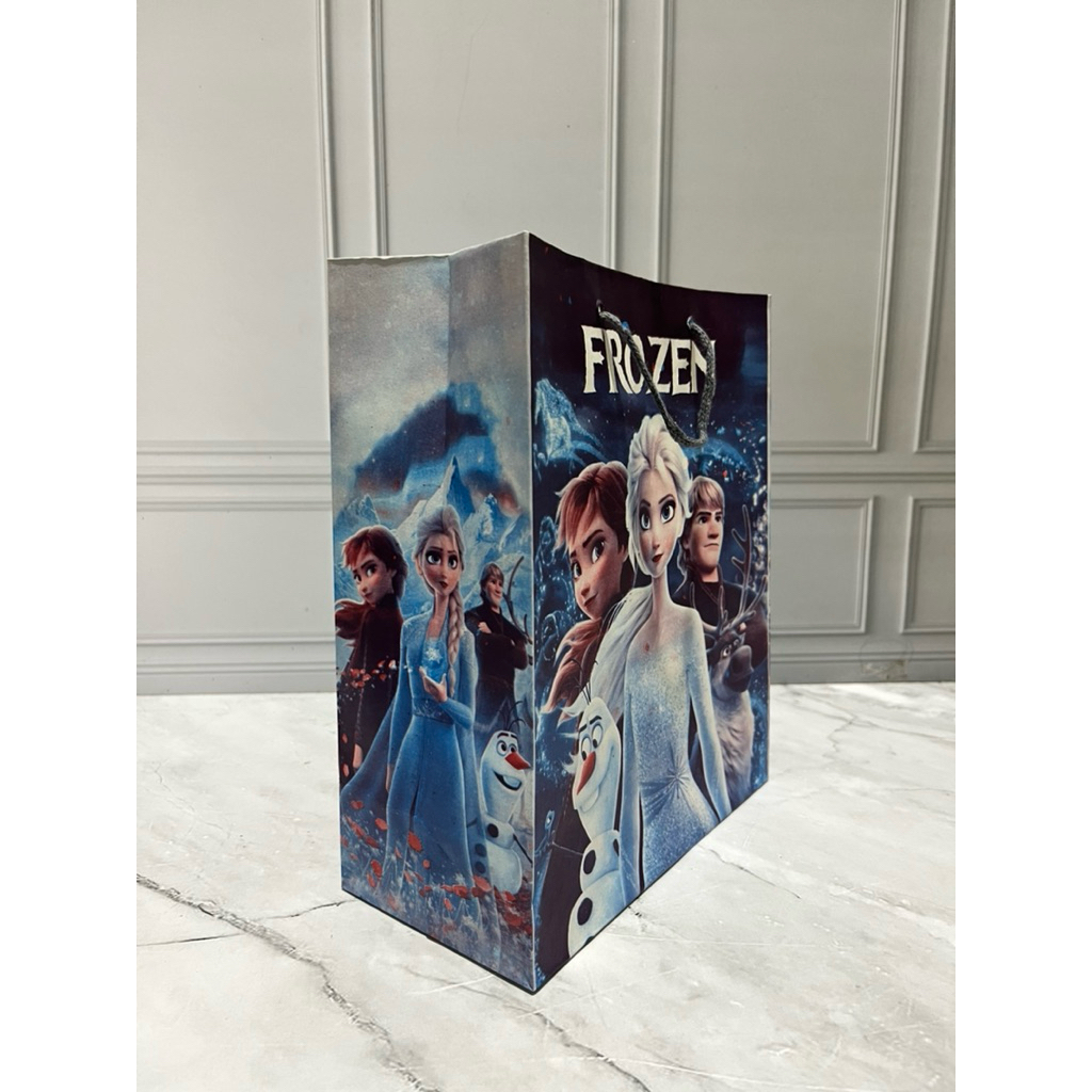 

(1 Lusin = 12 Pcs) Paperbag R6 ULANG TAHUN uk. 20x10x25 cm / Paperbag hajatan / Paperbag souvenir / Goodie bag