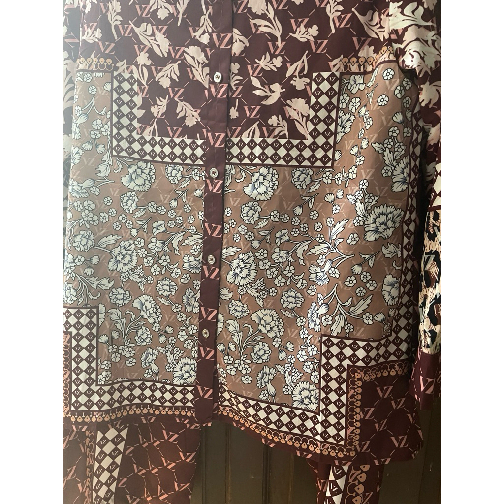 New set ala ala vz warna maroon