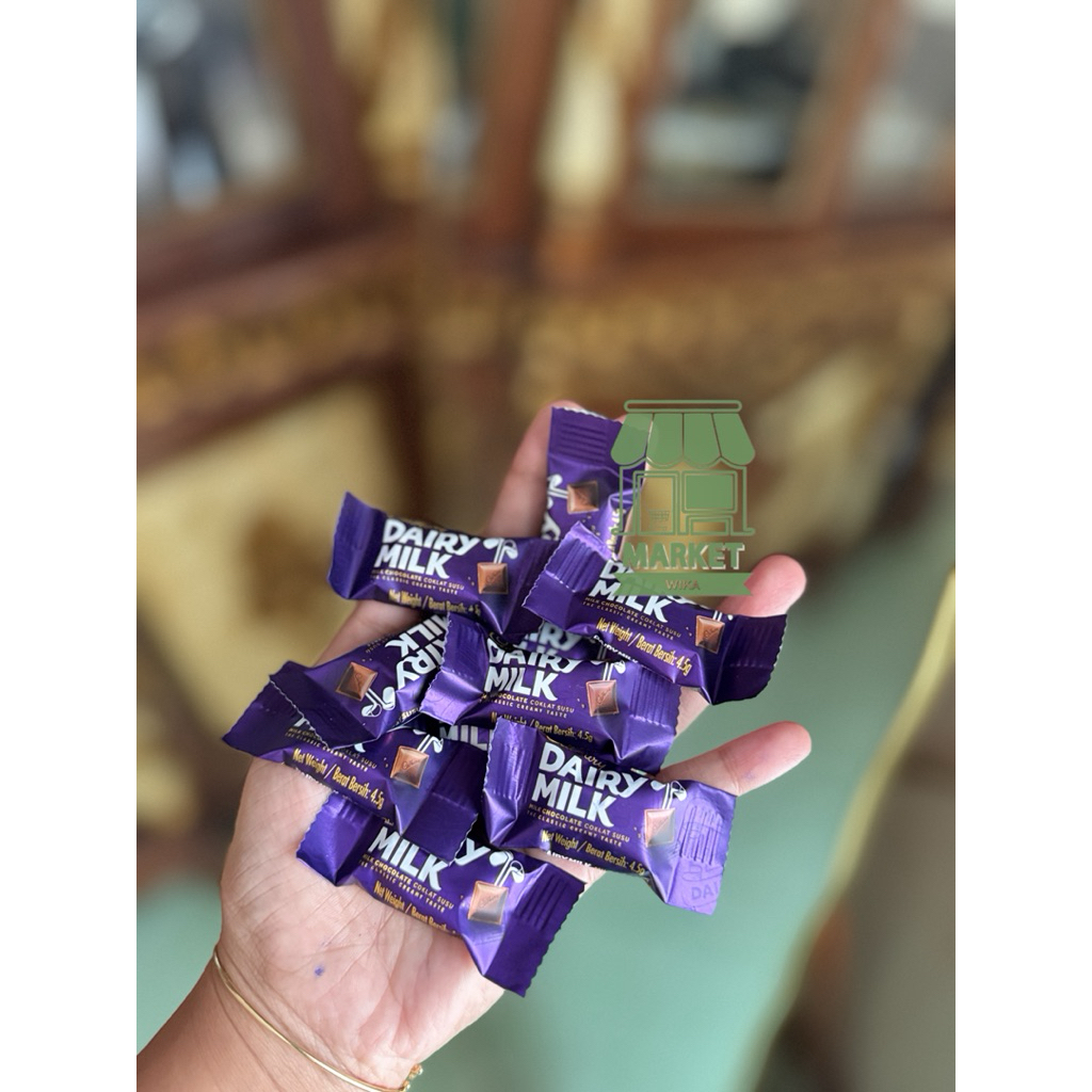 

COKLAT DAIRY MILK/CADBURY