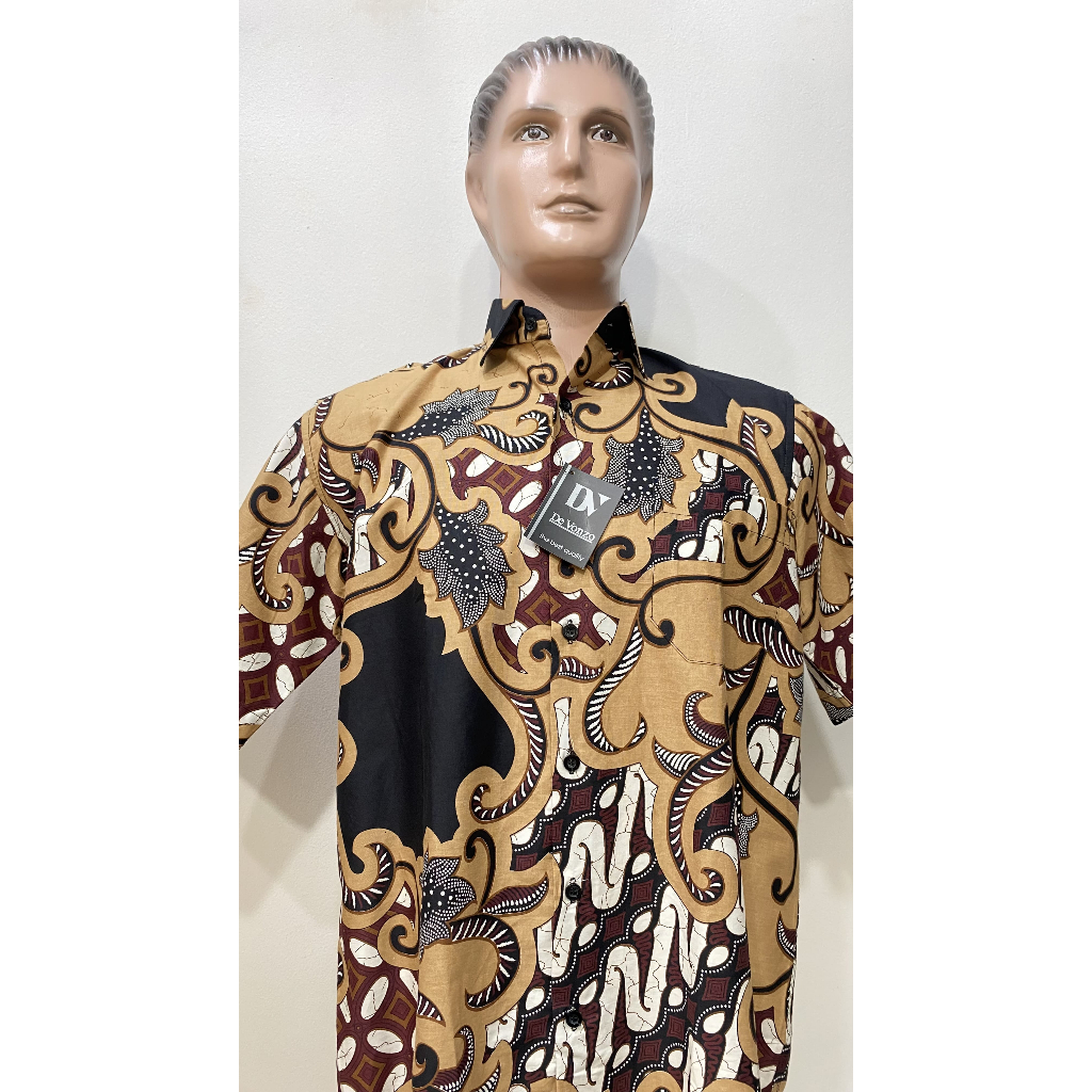 Batik De Vonzo laki laki motif parang dengan sentuhan motif lereng