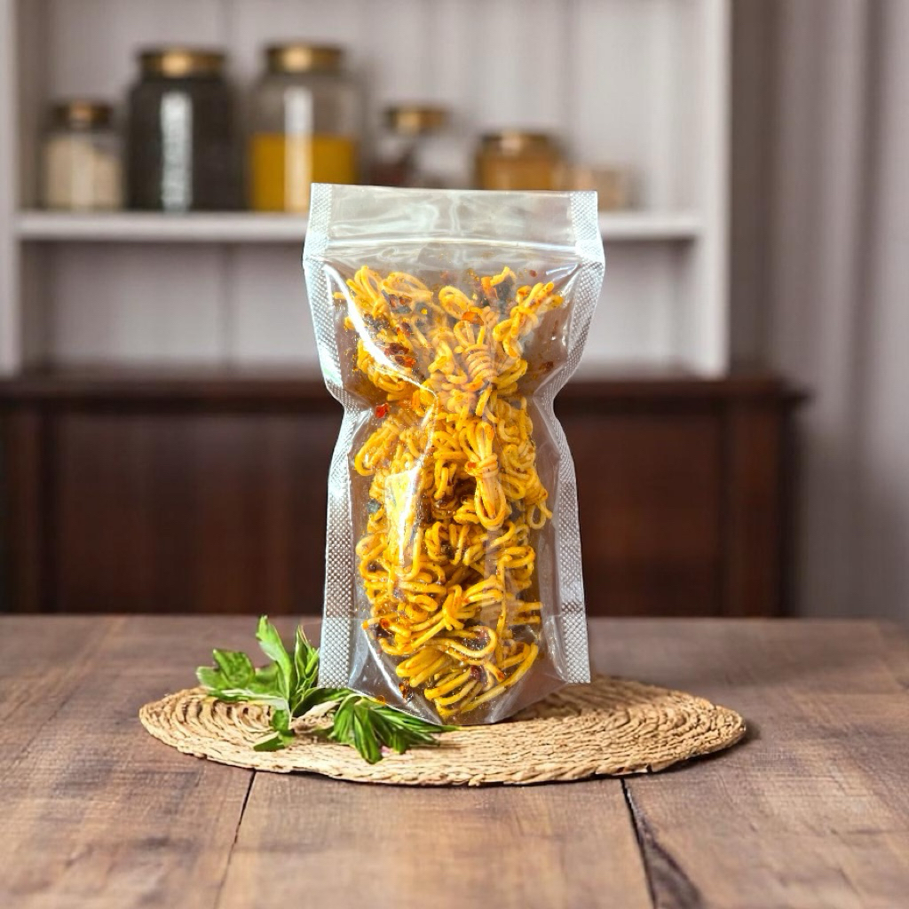 

mie gulung pedas daun jeruk 100 gram 1kg isi 10 cemilan terbaru viral -1