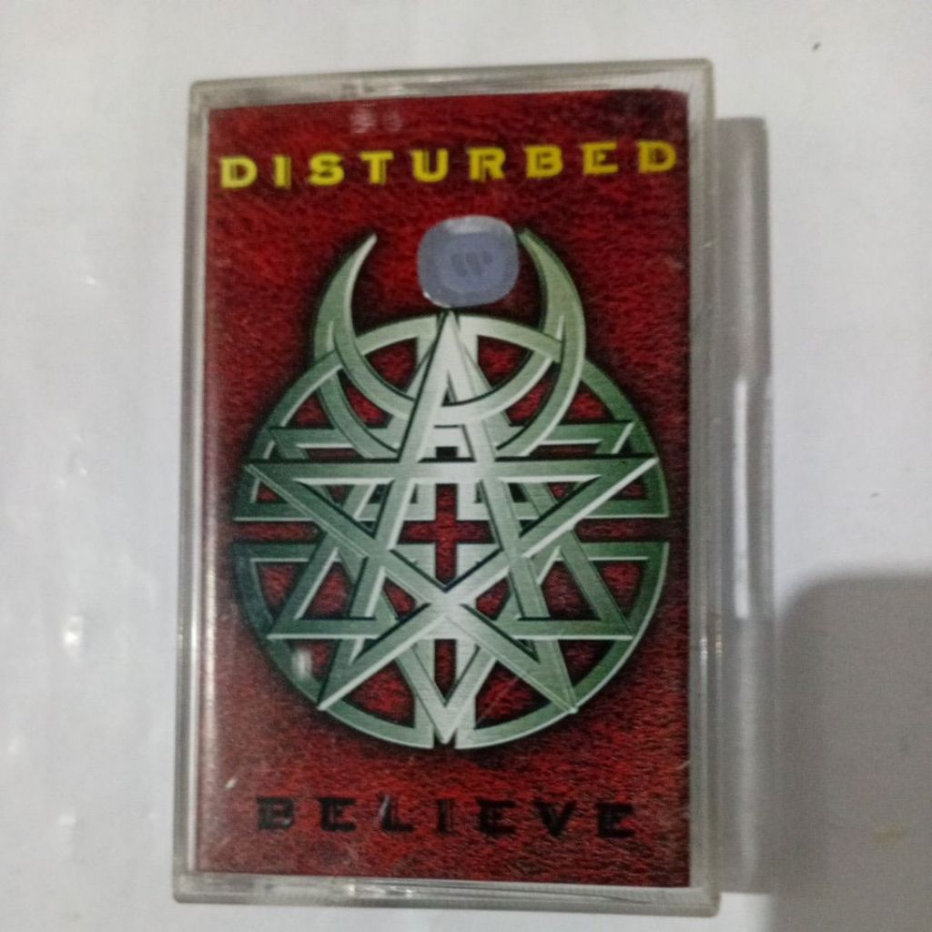 kaset Pita Disturbed. produksi 2002. genre alternative