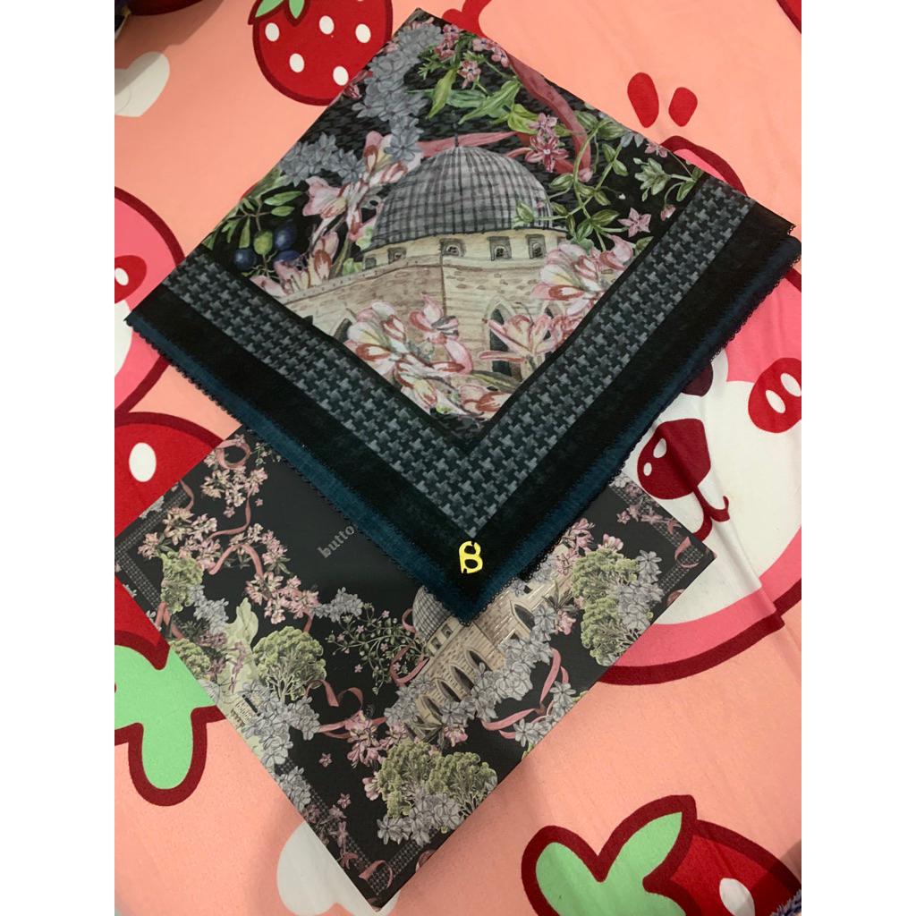 Scarf Buttonscarves Al Aqsa Black Regular