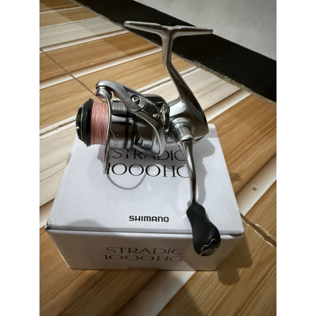 Reel Spinning Shimano Stradic FL 1000HG