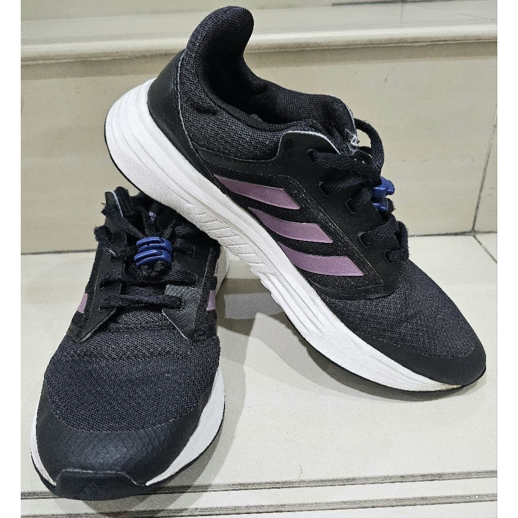 PRELOVED ORI ADIDAS CLOUDFOAM PURPLE BLACK WOMEN SHOE SIZE 7(38 2/3) / SEPATU ADIDAS ORI SECOND