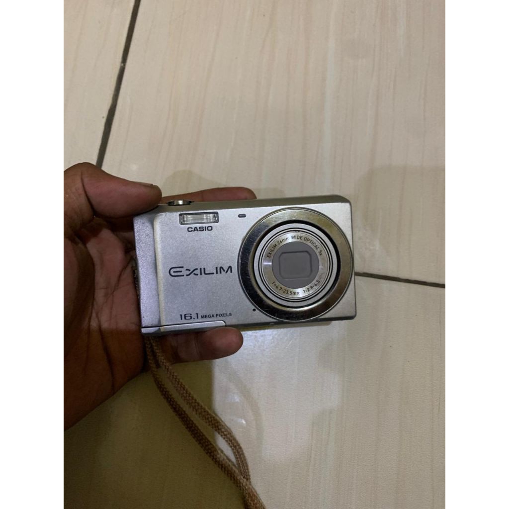 Kamera Digital Casio Exilim Z28