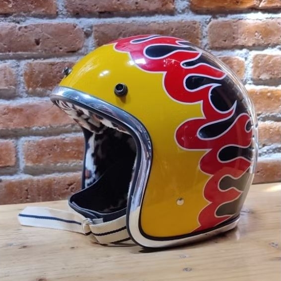 Helm Slim Head Motif Flame