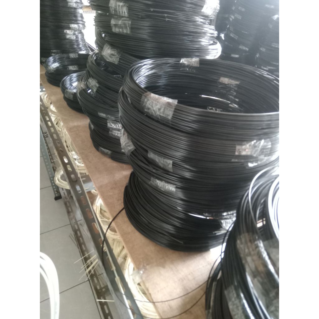 fiber jeruji/jeruji fiber/fiber layangan/fiber sangkar burung Hitam glossy 1,8mm 2,5mm