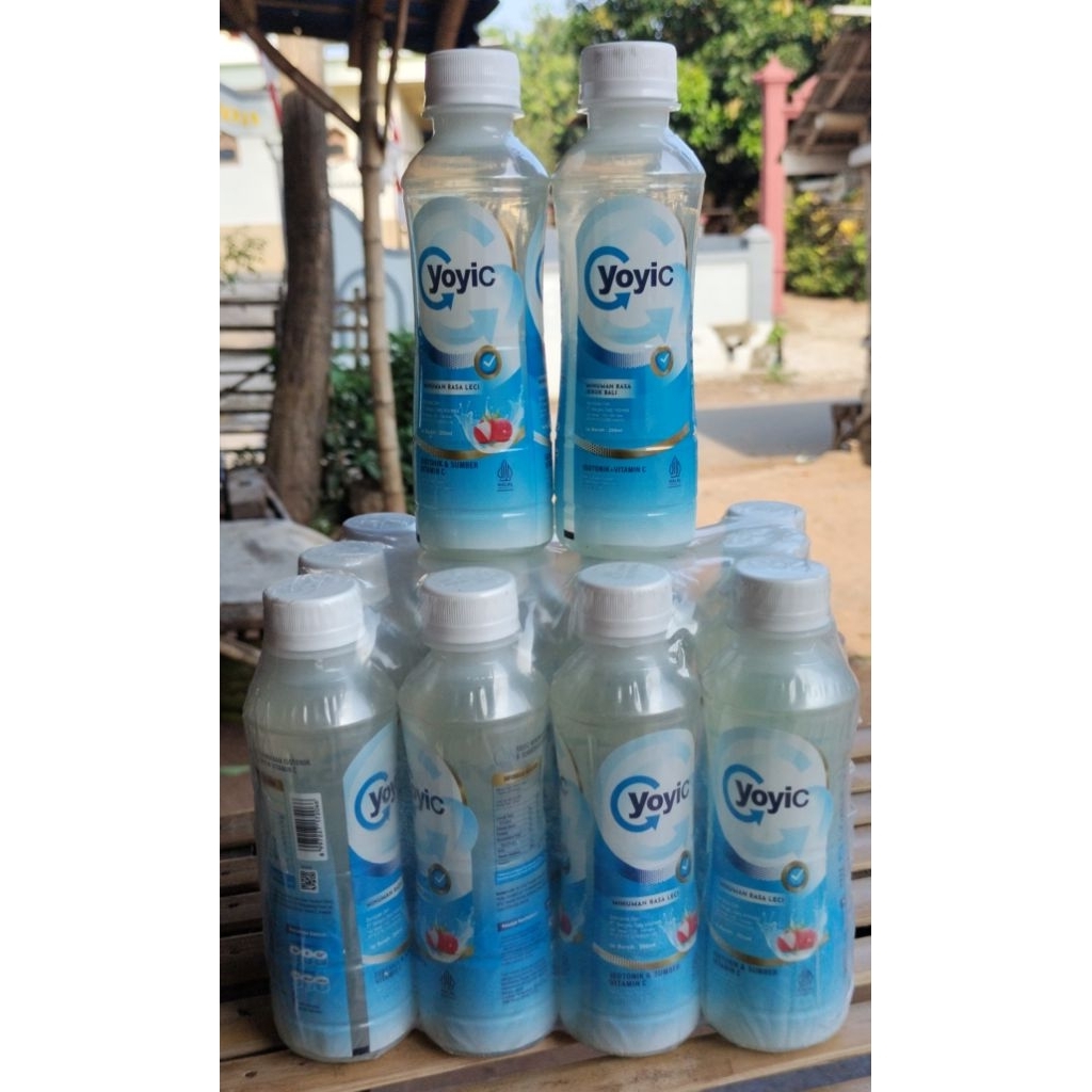 

Yoyic MINUMAN ISOTONIK Rasa Leci 200ml