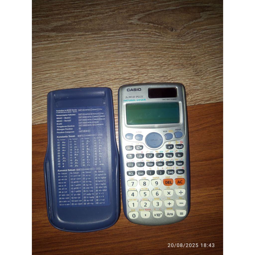 

Kalkulator Casio FX-991ID Plus bekas