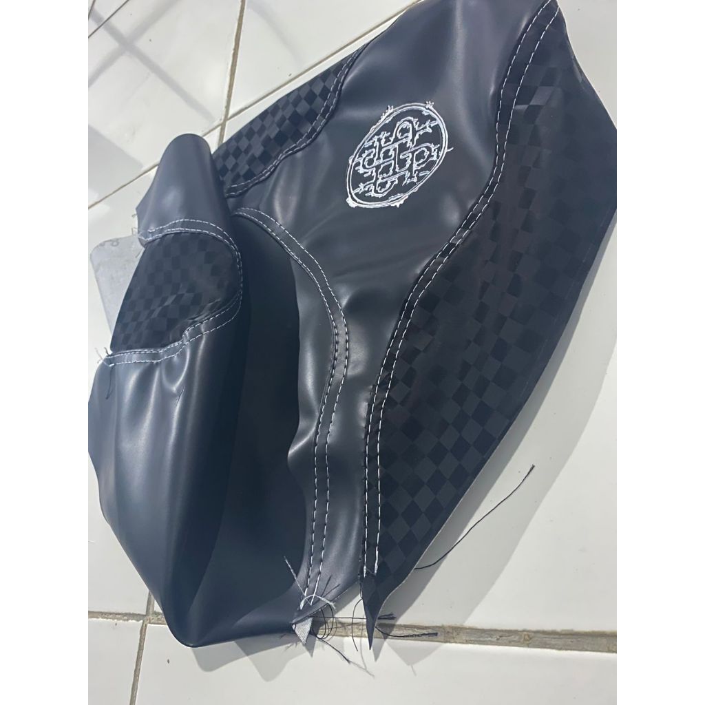 KULIT JOK MOTOR ARVI CATUR - SARUNG JOK MOTOR ARVI CATUR