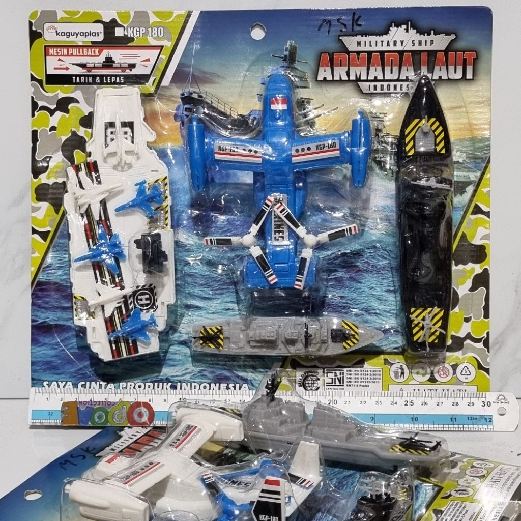 Mainan miniatur Armada Laut Indonesia Military Ship kapal perang LENGKAP dengan pesawatnya - KAPAL A