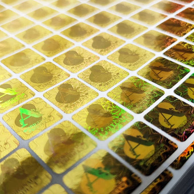 

Stiker Hologram Original HONEYCOMB GOLD " A " ORIGINAL PRODUCT KOTAK