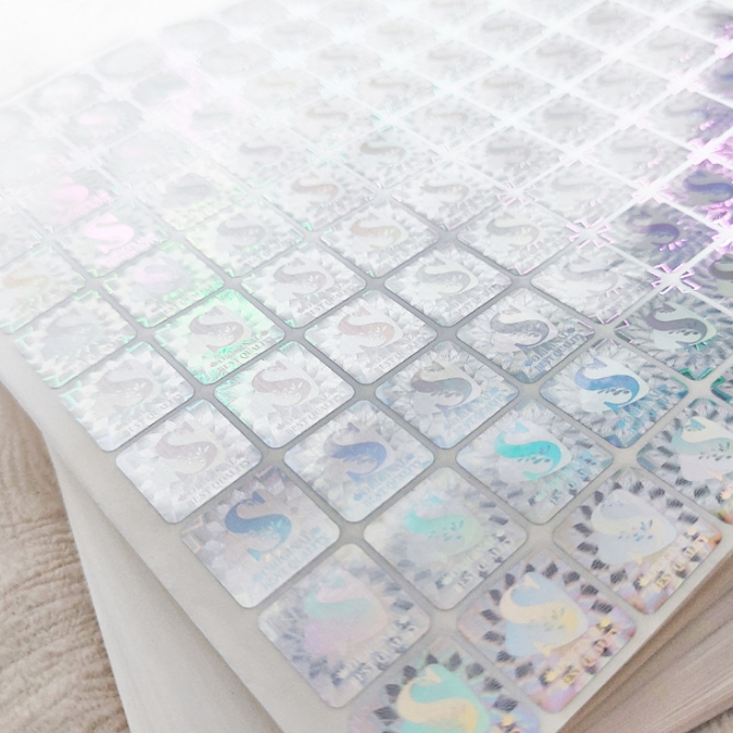 

Stiker Hologram Original HONEYCOMB SILVER " S " BEST QUALITY KOTAK