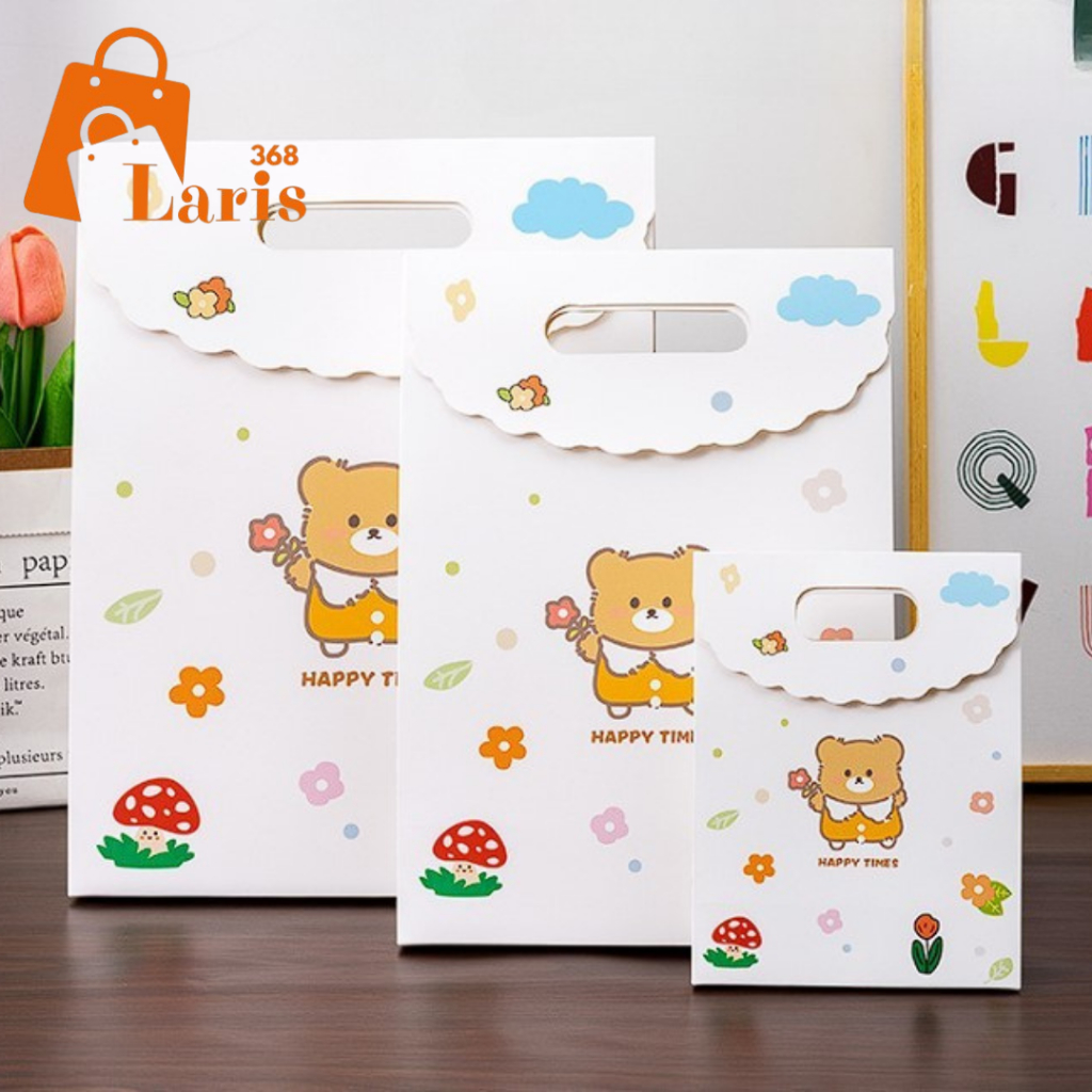 

Laris Paper Bag / Paperbag GiftBag Goodie Bag Tas Kado Hadiah Tutup Atas Motif Bear Beruang Lucu Banyak Size Karton Tebal Premium