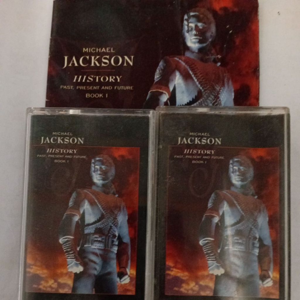 Kaset Pita Michael Jackson. album past. present and future double kaset