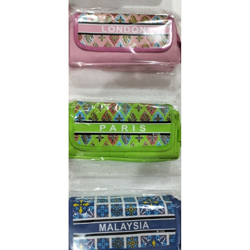 

DOMPET PENSIL E 1139 MERK ERICA DOMPET PENSIL TEMPAT MENYIMPAN ALAT TULIS