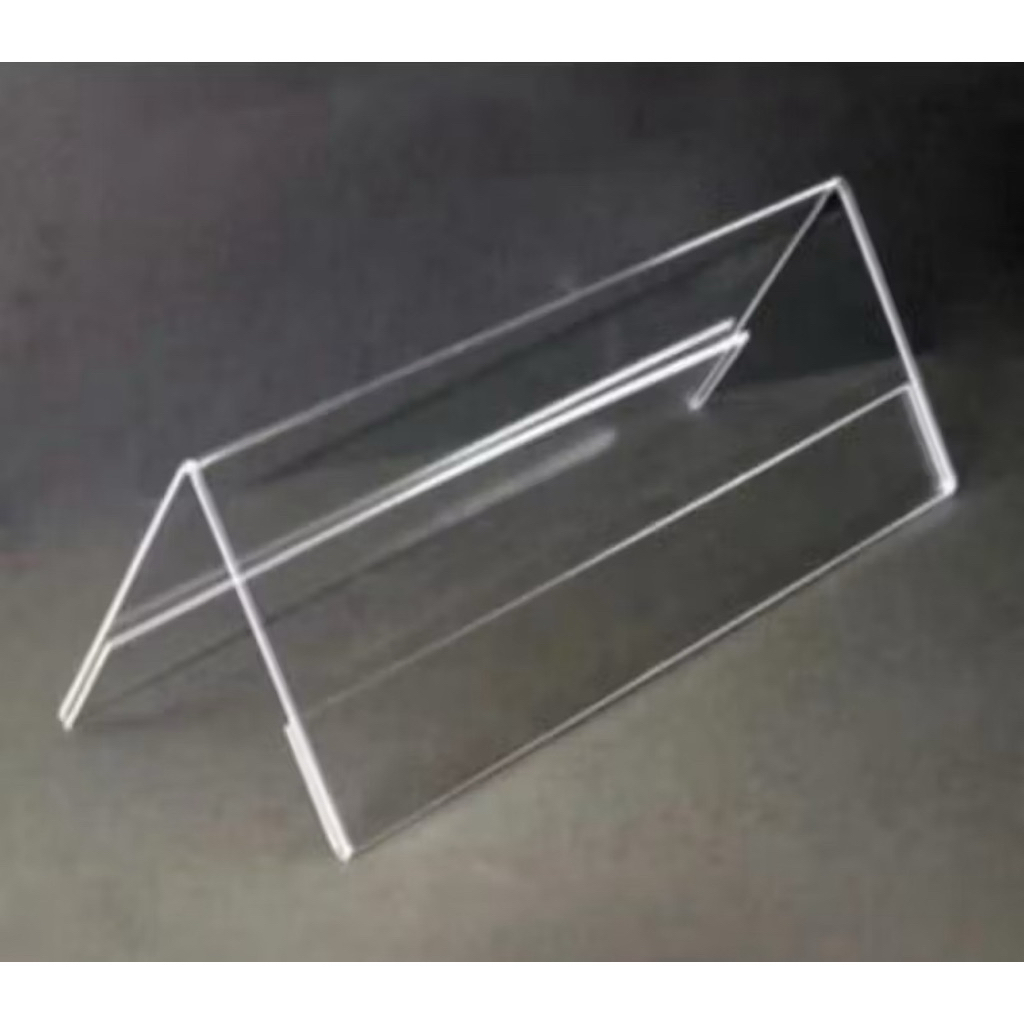 

AKRILIK TENT CARD BROSUR SEGITIGA RESERVED /PAPAN NAMA UK TINGGI 7 CM X PANJANG 15 CM