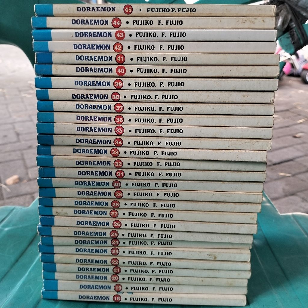 KOMIK DORAEMON ORIGINAL PRELOVED VOL 1 SAMPAI 45
