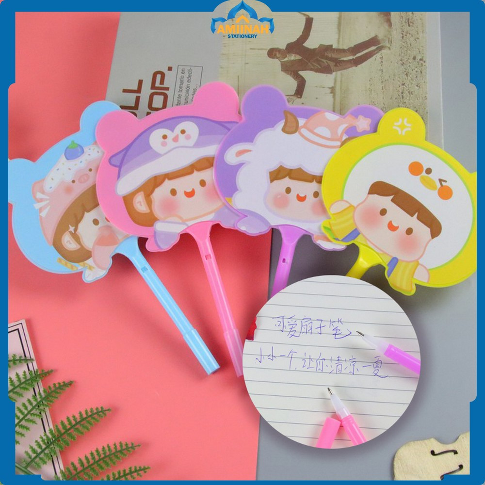 

Pena Kipas Karakter Animal Gemoy / Alat Tulis Ballpoint Motif Kartun / Fan Pen Pena Kipas Souvenir Amiinah Stationery A67