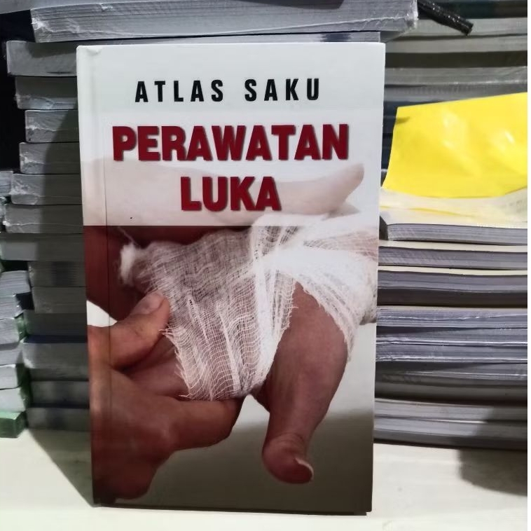 BUKU ATLAS SAKU KEPERAWATAN LUKA