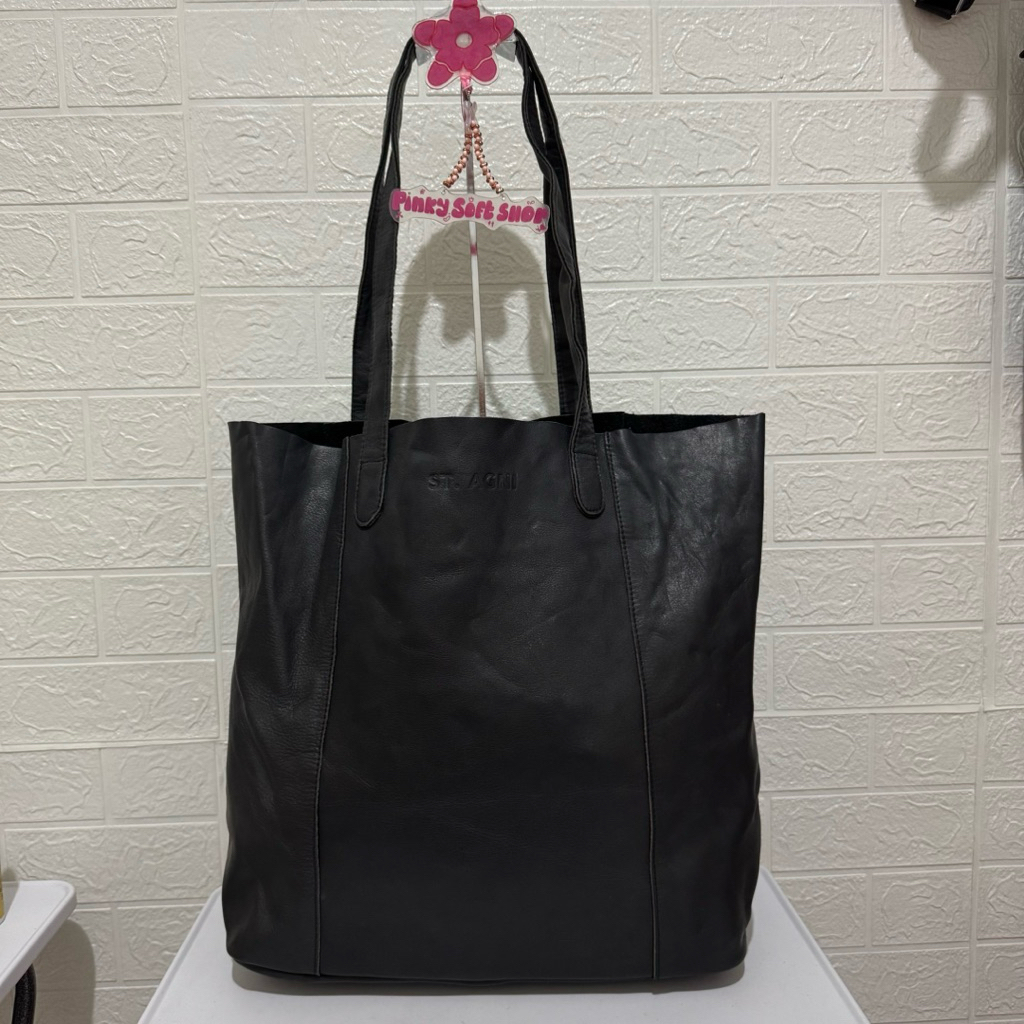 tas tote bag kulit asli. tas tote bag ST.AGNI. tas tote bag muat laptop hitam