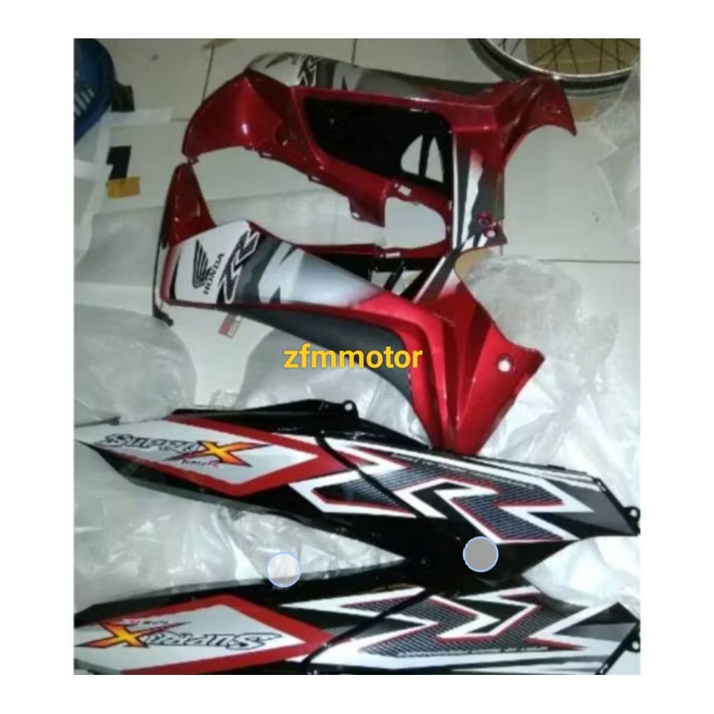 cover body samping dek luar body samping plus striping Honda Supra X 125 Betmen terbaik