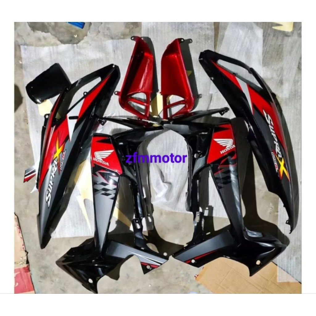 cover body samping dek luar plus body samping plus striping Honda Supra X 125 Betmen plus striping H