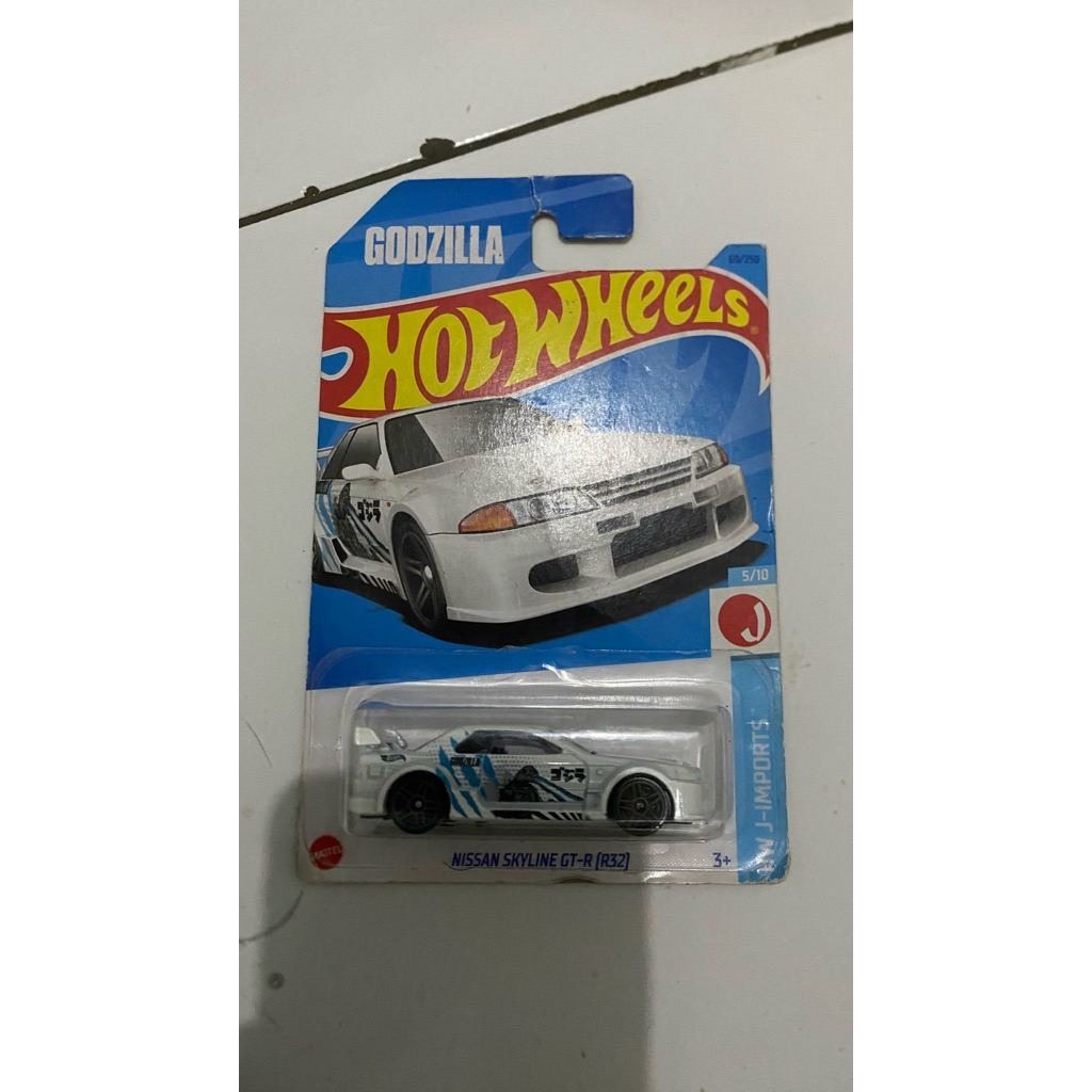 hotwheels nissan r32 godzilla