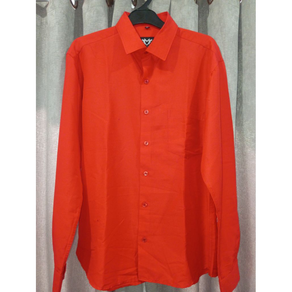 kemeja Jerry Moss merah lengan panjang