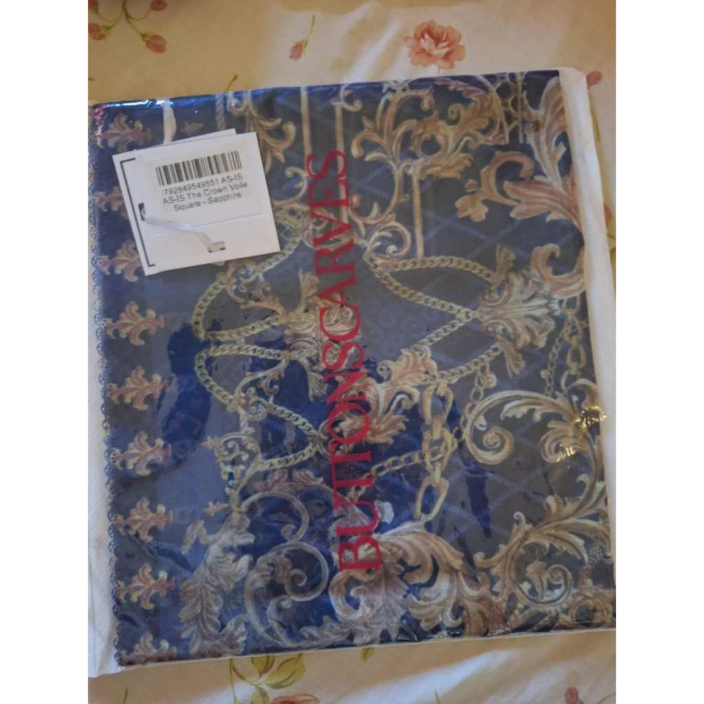 warehouse sale as is buttonscarves