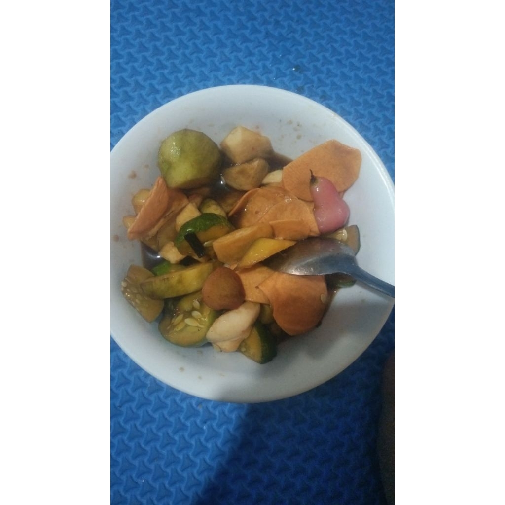 

rujak manis asam pedas