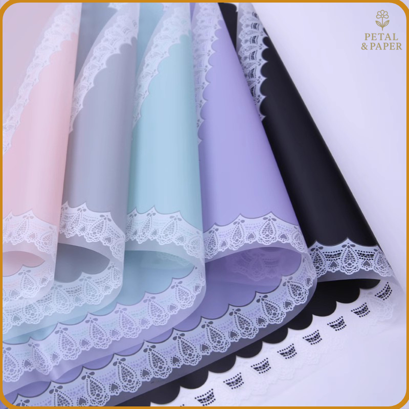 

Kertas Buket Bunga Motif Renda Lace Border Cellophane Flower Wrapping Paper KB6175