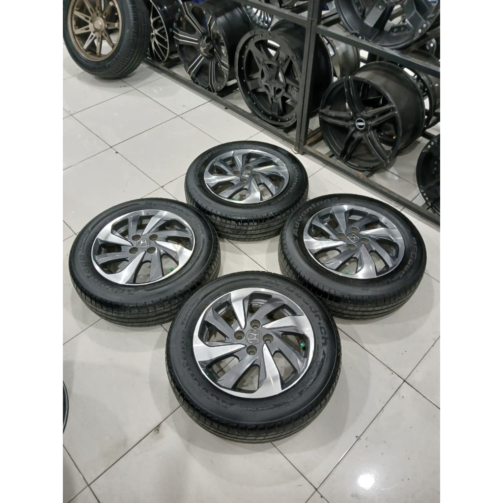 VELG MOBIL BEKAS STD MOBILIO R15 PCD 4X100 PLUS BAN 185 65 R15